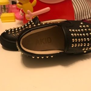 AKID Shoes - AKID black with gold spikes, Sz. 7T, girls AKID Shoes - AKID black with gold spikes, Sz. 7T, girls